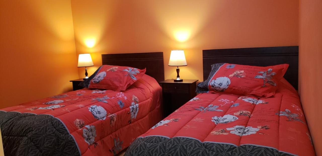 Hostal Nataly ปวยร์โตนาตาเลส ภายนอก รูปภาพ