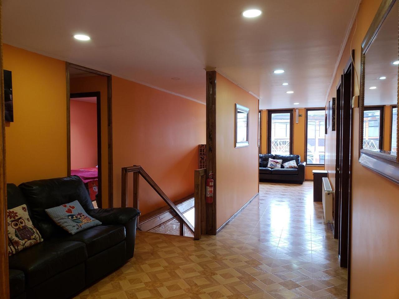 Hostal Nataly ปวยร์โตนาตาเลส ภายนอก รูปภาพ