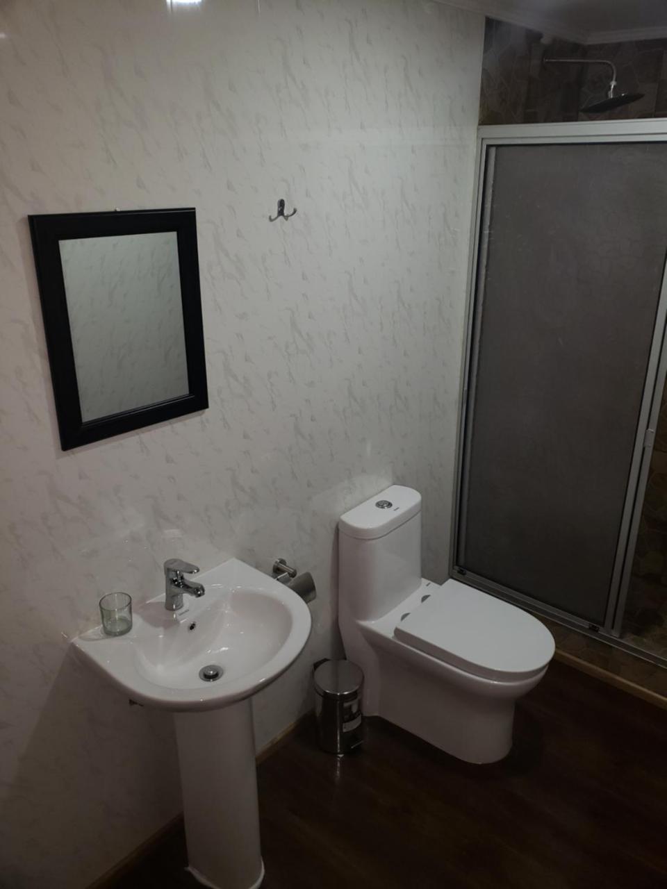 Hostal Nataly ปวยร์โตนาตาเลส ห้อง รูปภาพ