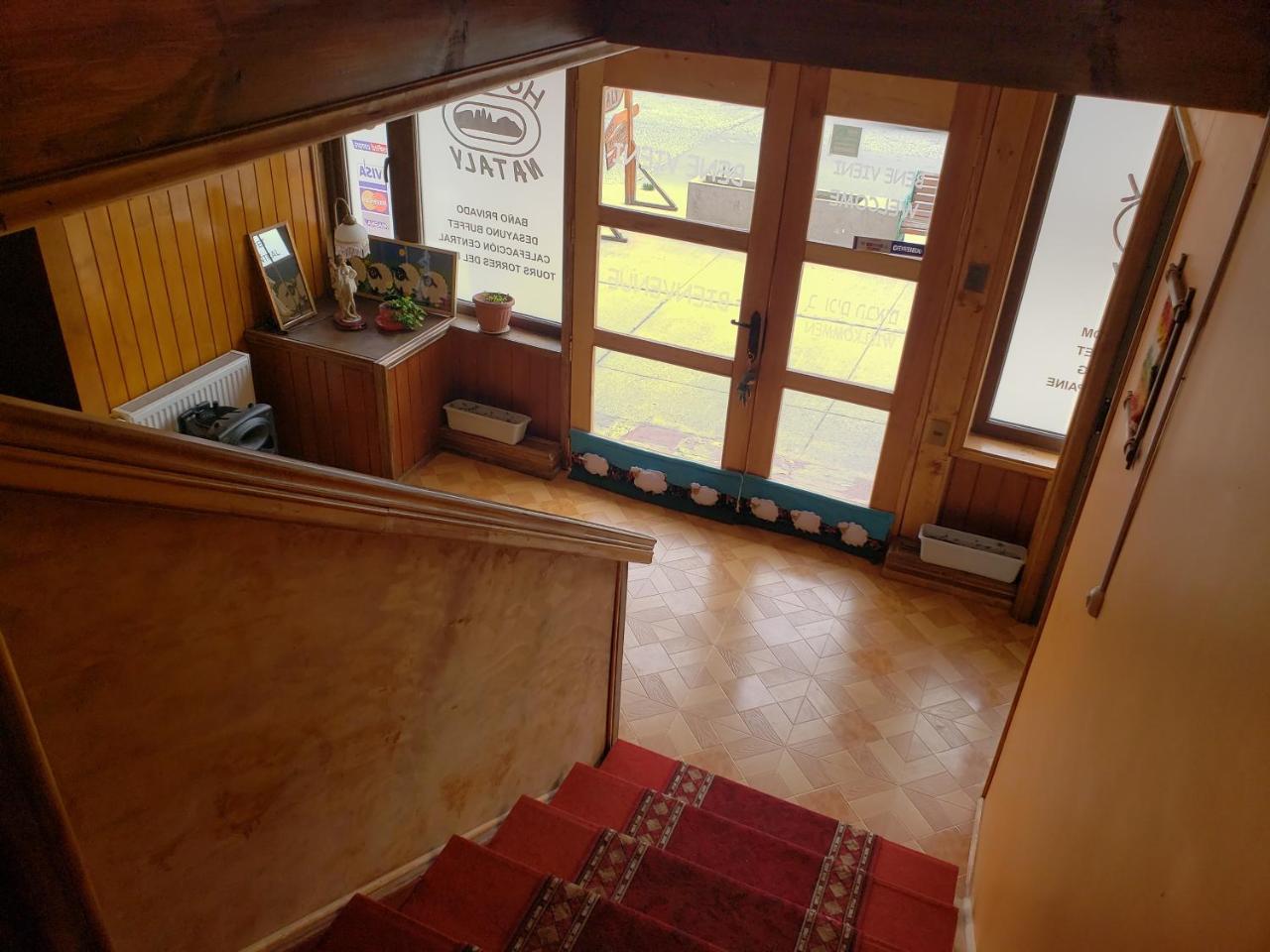 Hostal Nataly ปวยร์โตนาตาเลส ภายนอก รูปภาพ